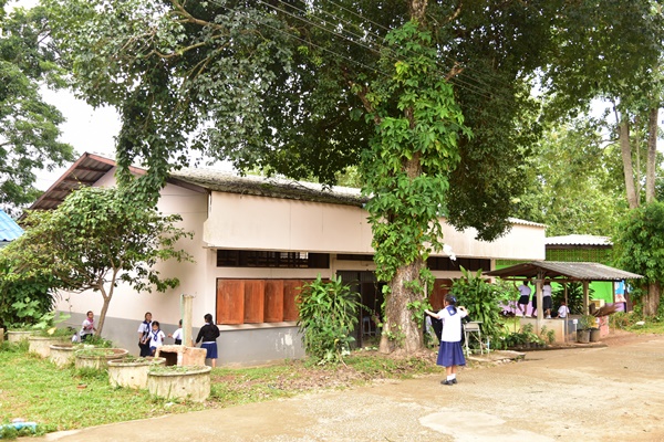 อาคารอเนกประสงค์/โรงอาหาร/โรงฝึกงาน/หอประชุม สปช.202/26 ปีที่สร้าง 2528